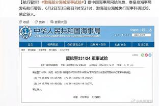 自2021年10月以来，拉亚是首位在英超客场零封曼城的门将